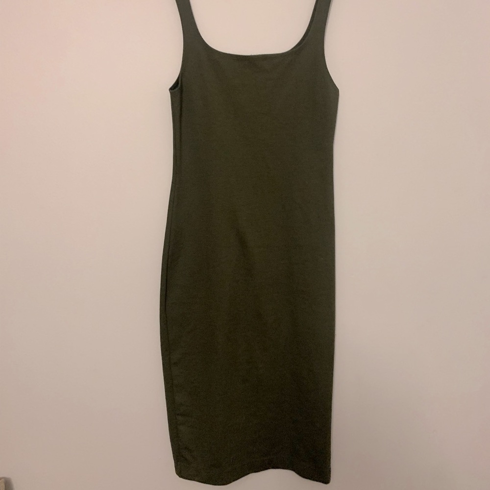 2 almost new Zara bodycon dresses.
